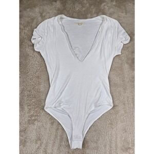 wasabi+mint White Deep V Neck Short Sleeve Thong Bodysuit Women's Size‎ M